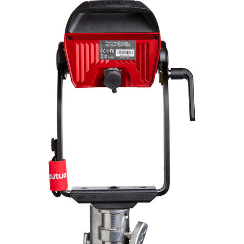 LS 600d (V-Mount) from www.thelafirm.com