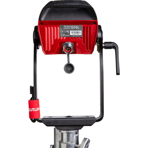 LS 600d (V-Mount) from www.thelafirm.com