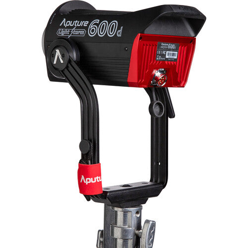 LS 600d (V-Mount) from www.thelafirm.com