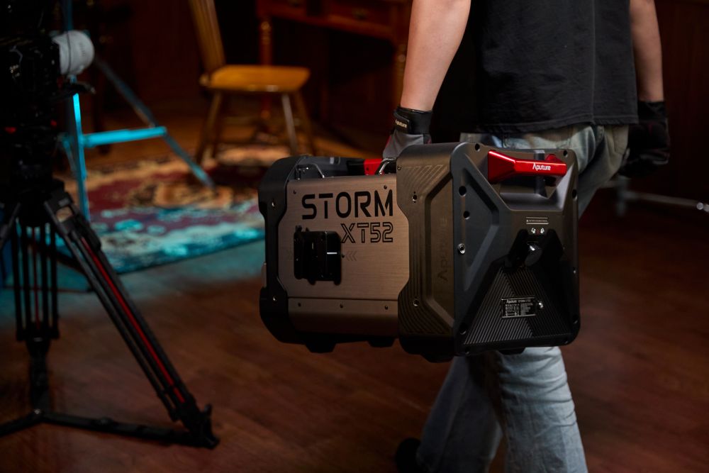 Aputure STORM XT52 5,200W Full-White LED Point-Source Light (No Case)