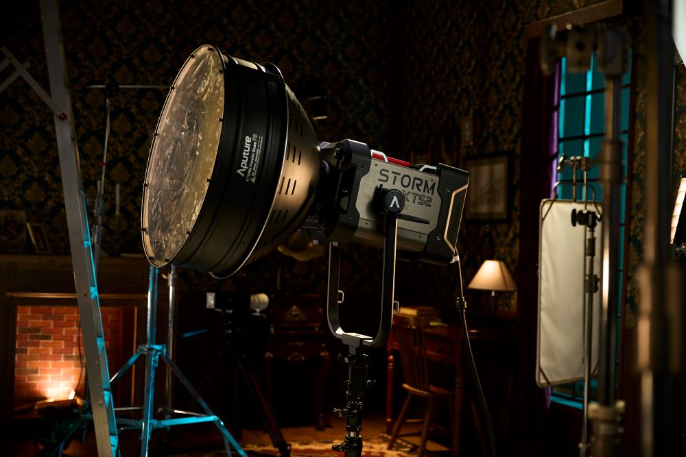 Aputure STORM XT52 5,200W Full-White LED Point-Source Light (No Case)