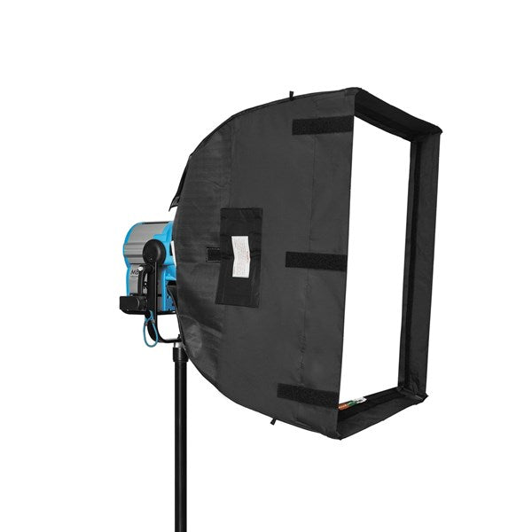 Chimera Quartz Plus Softbox - 3 screens from www.thelafirm.com