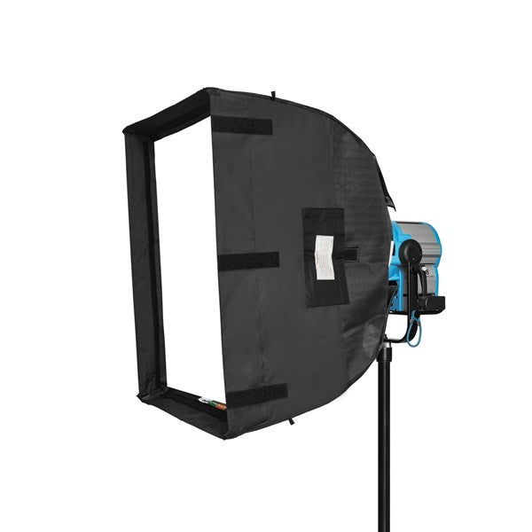 Chimera Daylite Plus Softbox - Small - 3 screens from www.thelafirm.com