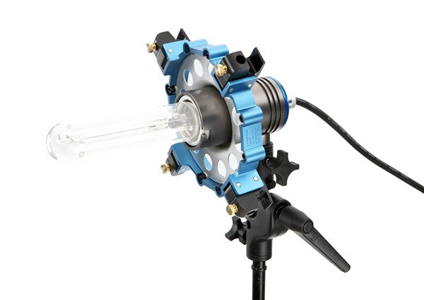 triolet 1000w light kit with grid from www.thelafirm.com