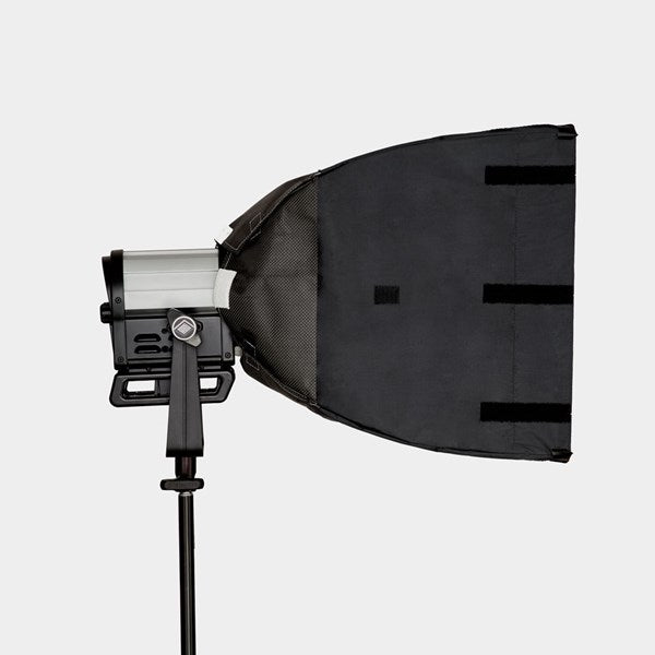 Chimera Daylite Junior Plus Softbox, Silver Interior - XX-Small - 3 Screens from www.thelafirm.com