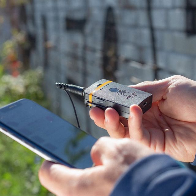 Tentacle TRACK E (US) – Basic Box. TRACK E Pocket Audio Recorder - Basic Box without lavalier microphone and accessories. from www.thelafirm.com