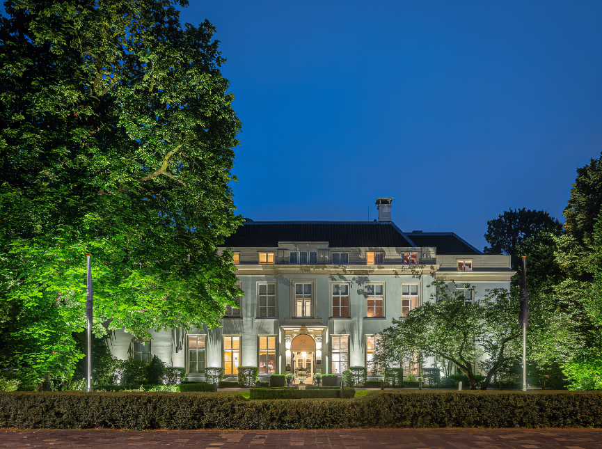 Hotel Central Park Voorburg from in-lite visit TheLAFirm.com to receive free lighting plans and best prices for in-lite products.