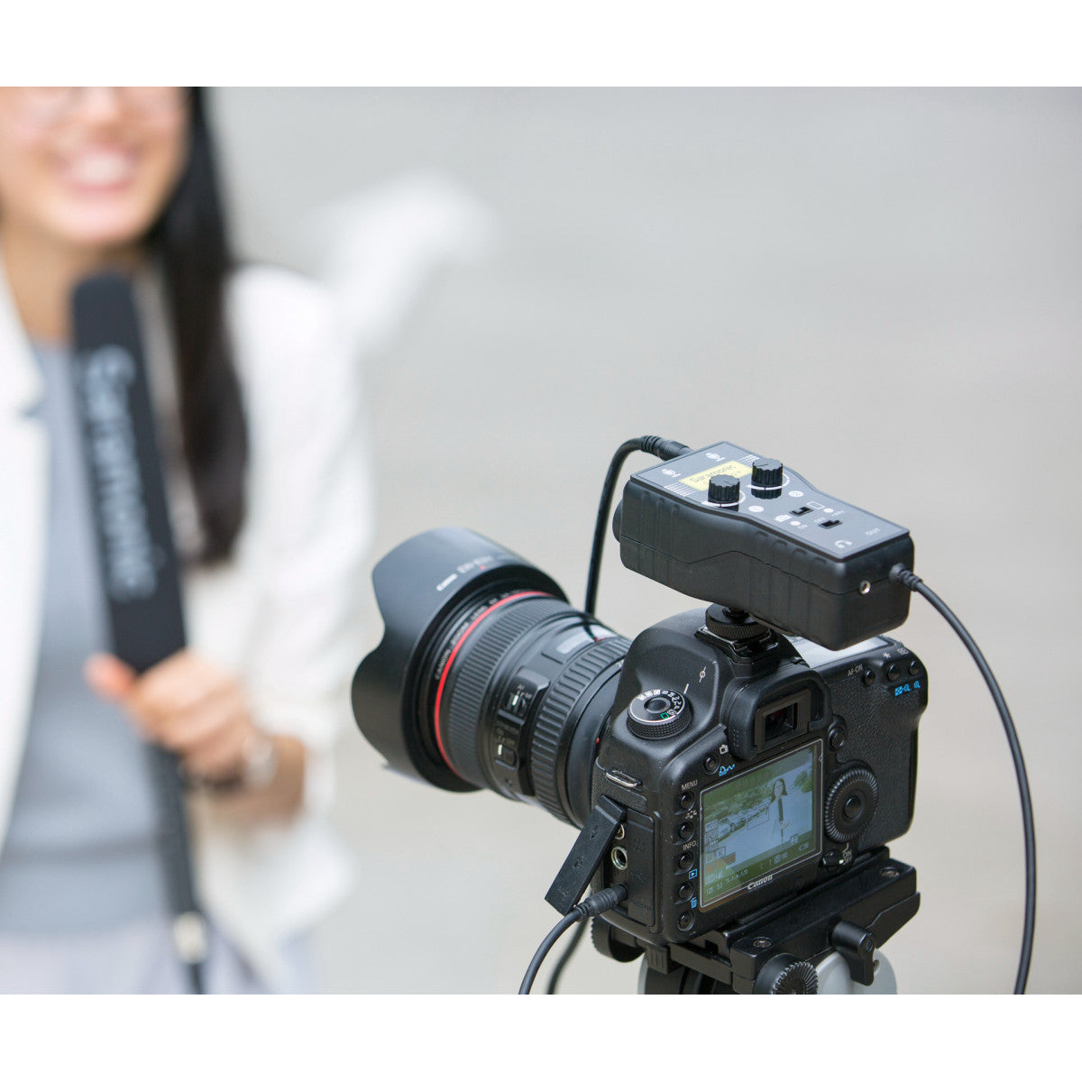 SmartRig+ 2-Ch Interface w/ XLR, 1/4" & 3.5mm Ins / 3.5mm TRS/TRRS Out for Cameras & Mobile Devices | The LA Firm 