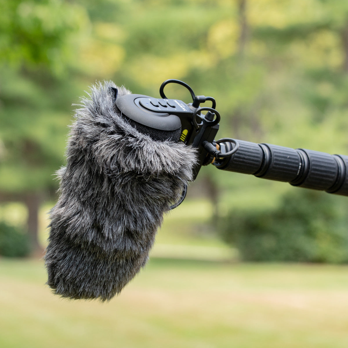 Vmic5 On-Camera Supercardioid Shotgun Mic w/ Headphone Out, Furry Windscreen, 150hr Battery & More | The LA Firm 