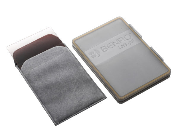 Benro Master 100x150mm 3-stop (GND8 0.9) Reverse Graduated Neutral Density Filter from www.thelafirm.com